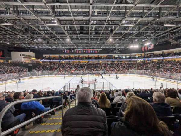 Acrisure Arena, section: 121, row: T, seat: 22