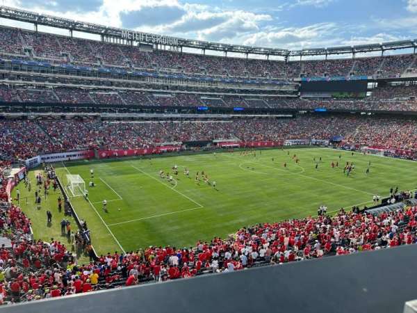 MetLife Stadium, section: 219, row: 1, seat: 13