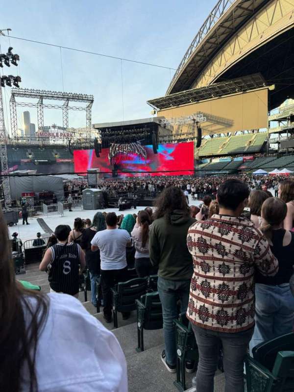 T-Mobile Park, section: 121, row: 16, seat: 1