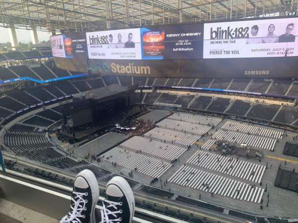 SoFi Stadium, section: 518, row: 1, seat: 8