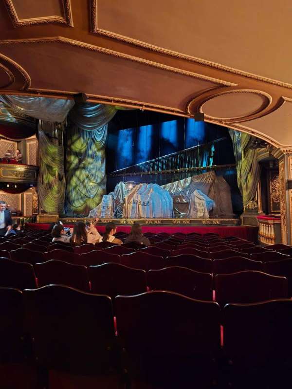 His Majesty's Theatre, London, section: Stalls, row: M, seat: 8