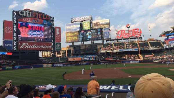 Citi Field, section: 122, row: 15, seat: 16