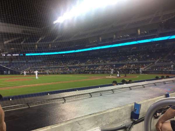 LoanDepot Park, section: 21, row: B, seat: 1