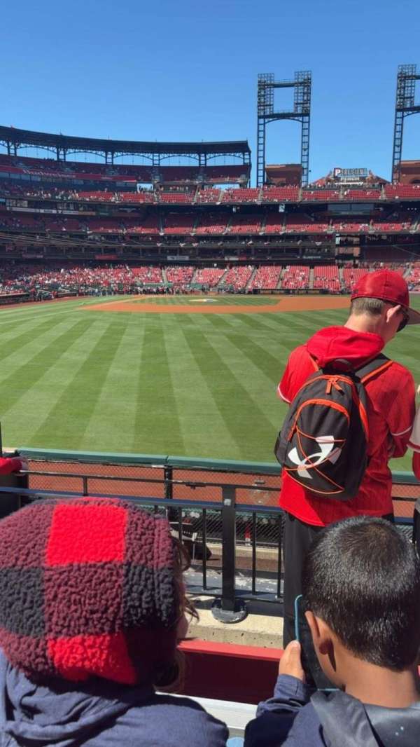 Busch Stadium, section: 109, row: 13, seat: 11