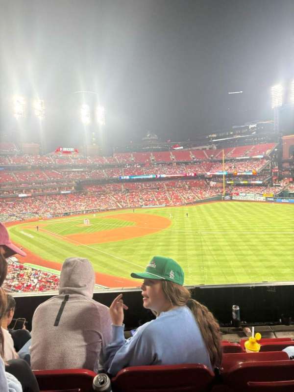 Busch Stadium, section: 333, row: 4, seat: 8