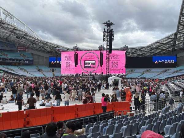 Accor Stadium, section: 124, row: 11, seat: 37