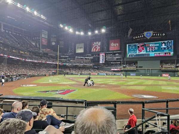 Chase Field, section: I, row: e, seat: 1