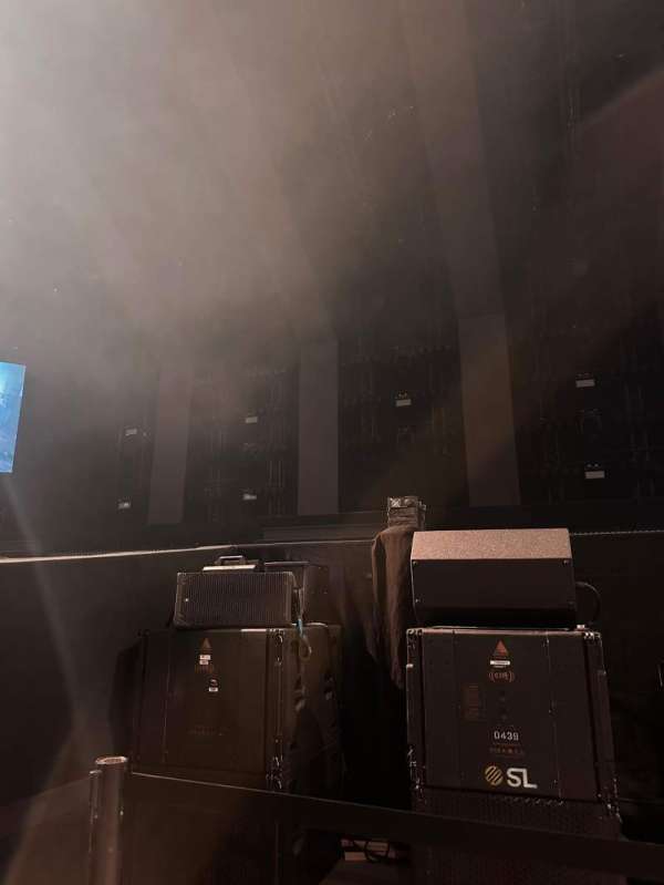 Lotto Arena, section: 003, row: 1, seat: 1