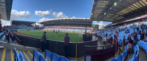 Villa Park, section: L8, row: D, seat: 225