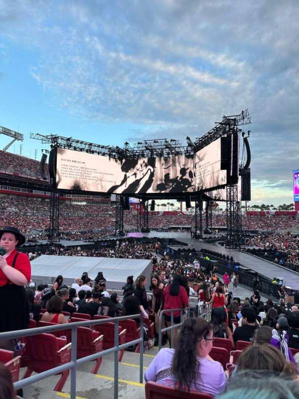 Raymond James Stadium, section: 150, row: X, seat: 2