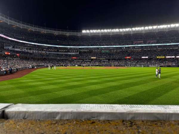 Yankee Stadium, section: 105, row: 1, seat: 18