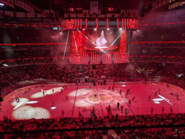 United Center, section: 318, row: 1, seat: 8