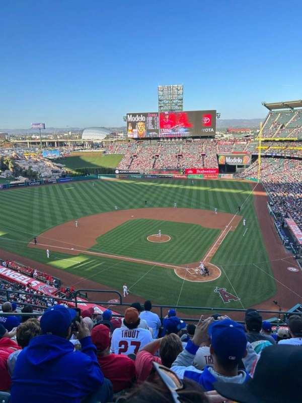 Angel Stadium, section: 416, row: H, seat: 5