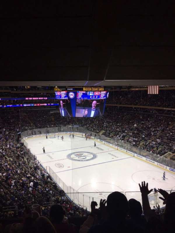 Madison Square Garden, section: 414, row: 4, seat: 14