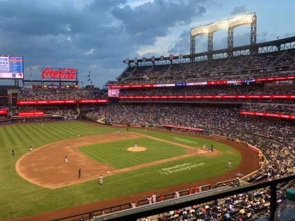 Citi Field, section: 328, row: 1, seat: 16