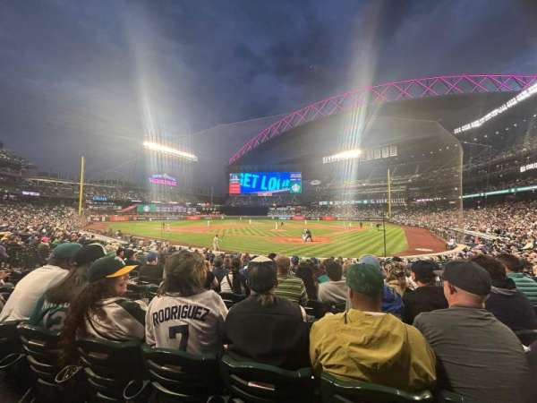 T-Mobile Park, section: 132, row: 16, seat: 7
