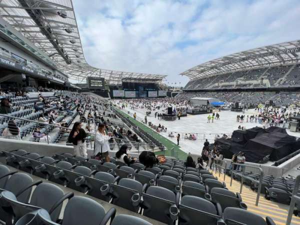 BMO Stadium, section: 126, row: P, seat: 2