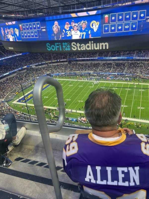 SoFi Stadium, section: 516, row: 2, seat: 14