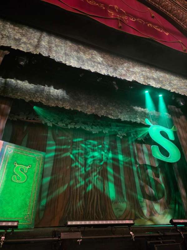Leeds Grand Theatre, section: Stalls, row: A, seat: 17