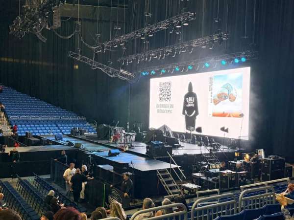 Coliseo De Puerto Rico, section: 101, row: E, seat: 13