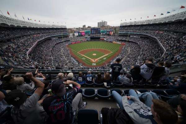 Yankee Stadium, section: 420B, row: 4, seat: 9