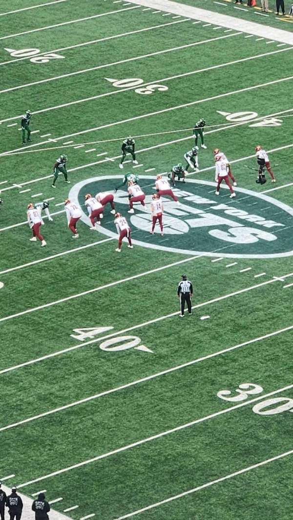 MetLife Stadium, section: 332, row: 7, seat: 9