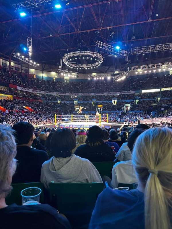 Arena México, section: V, row: 20, seat: 30