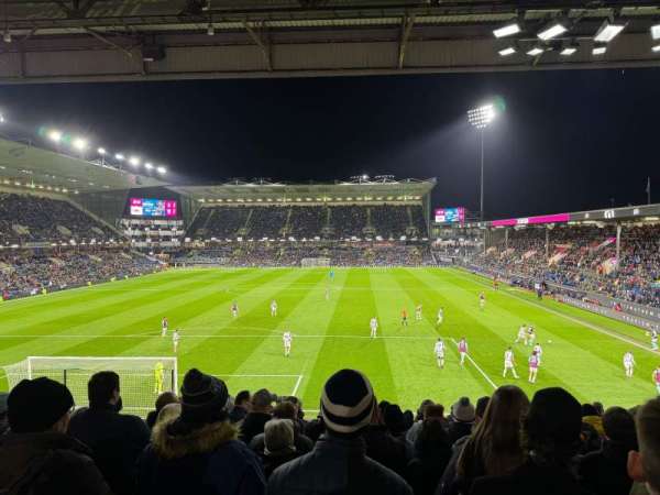 Turf Moor, section: VS11, row: Y, seat: 58