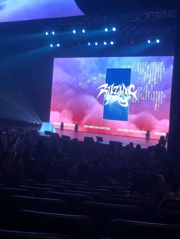 Peacock Theater, section: Orchestra Right, row: Hh, seat: 120