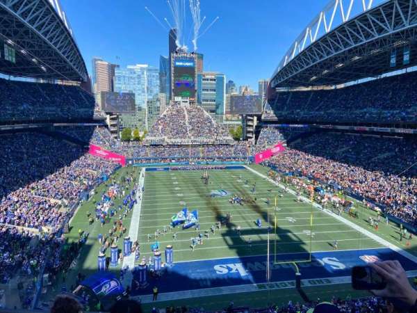 Lumen Field, section: 324, row: C, seat: 9