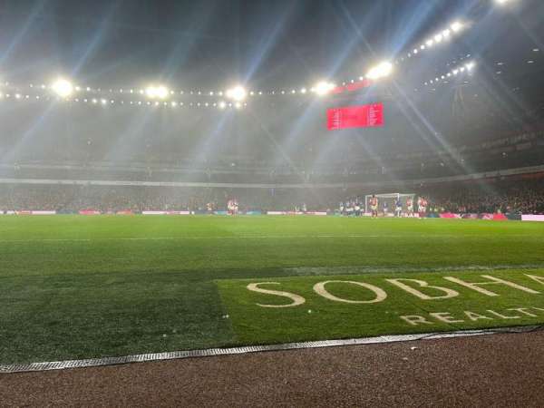 Emirates Stadium, section: 31, row: 1, seat: 961