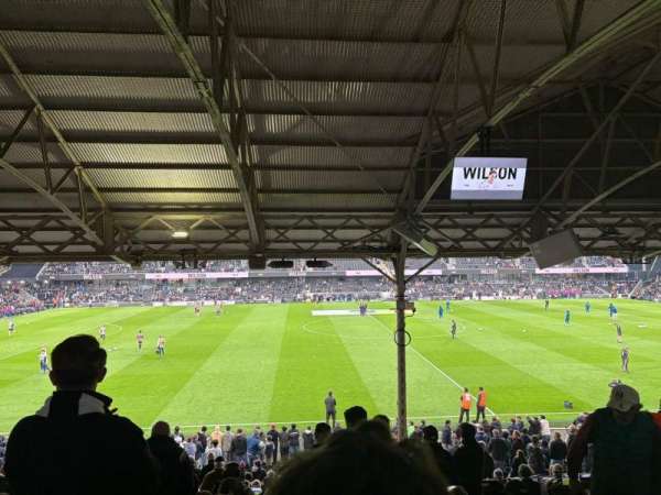 Craven Cottage, section: F, row: P, seat: 19