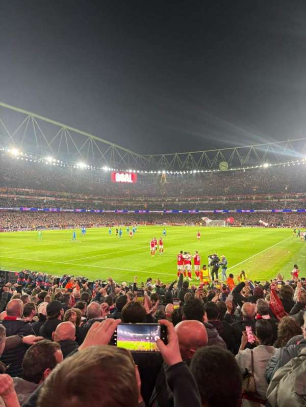 Emirates Stadium, section: 6, row: 16, seat: 164