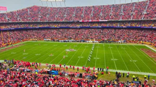 Arrowhead Stadium, section: 322, row: 1, seat: 16