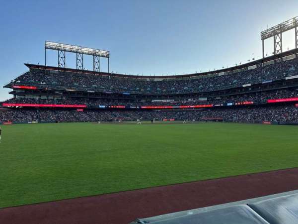 Oracle Park, section: 140, row: A, seat: 14