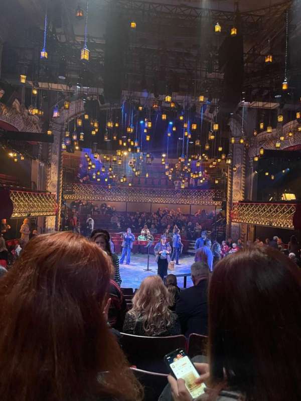 The Old Vic, section: Stalls, row: Q, seat: 10