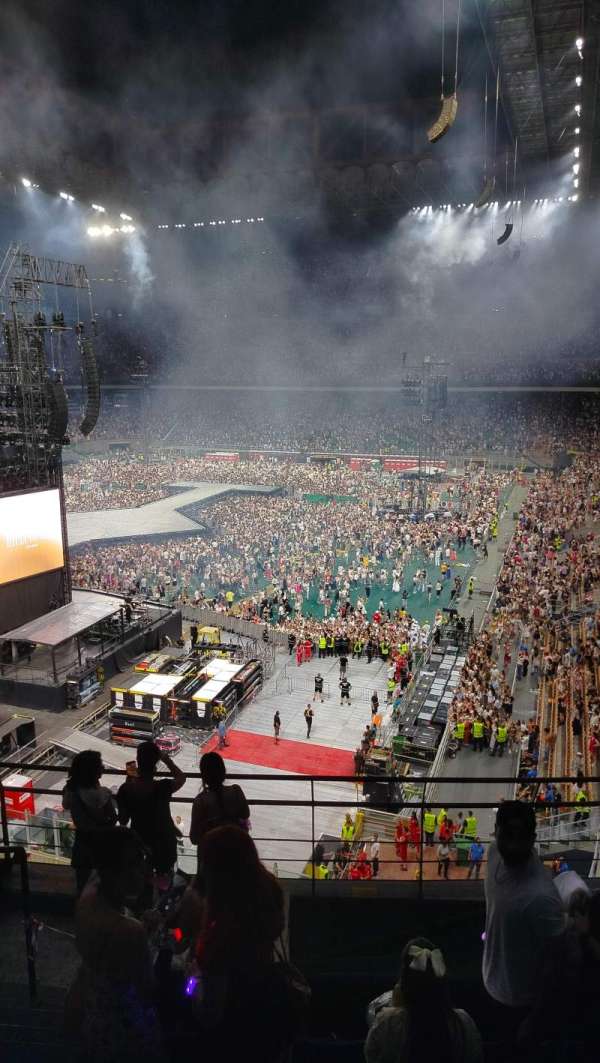 San Siro, section: 203, row: 8, seat: 22