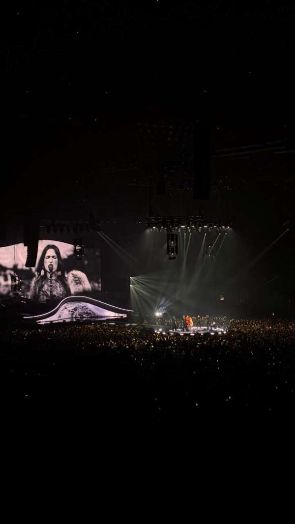 Paris La Défense Arena, section: 106, row: 30, seat: 20