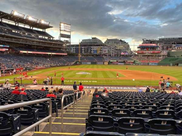 Nationals Park, section: 129, row: BB, seat: 17