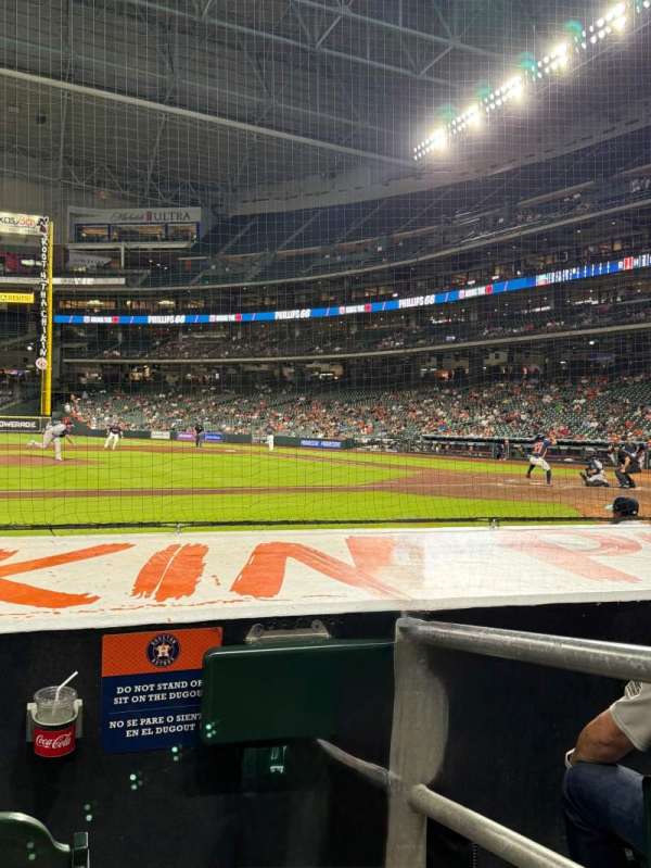 Daikin Park, section: 114, row: 7, seat: 16