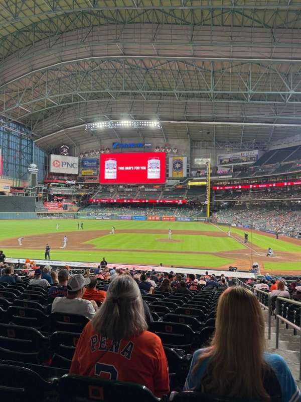Daikin Park, section: 114, row: 31, seat: 16