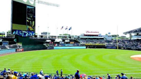 Kauffman Stadium, section: 212, row: JJ, seat: 9