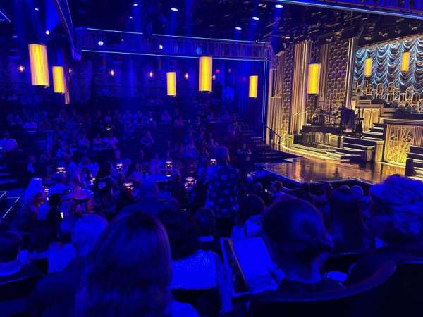 Circle in the Square Theatre, section: Orchestra 200 (Even), row: F, seat: 220