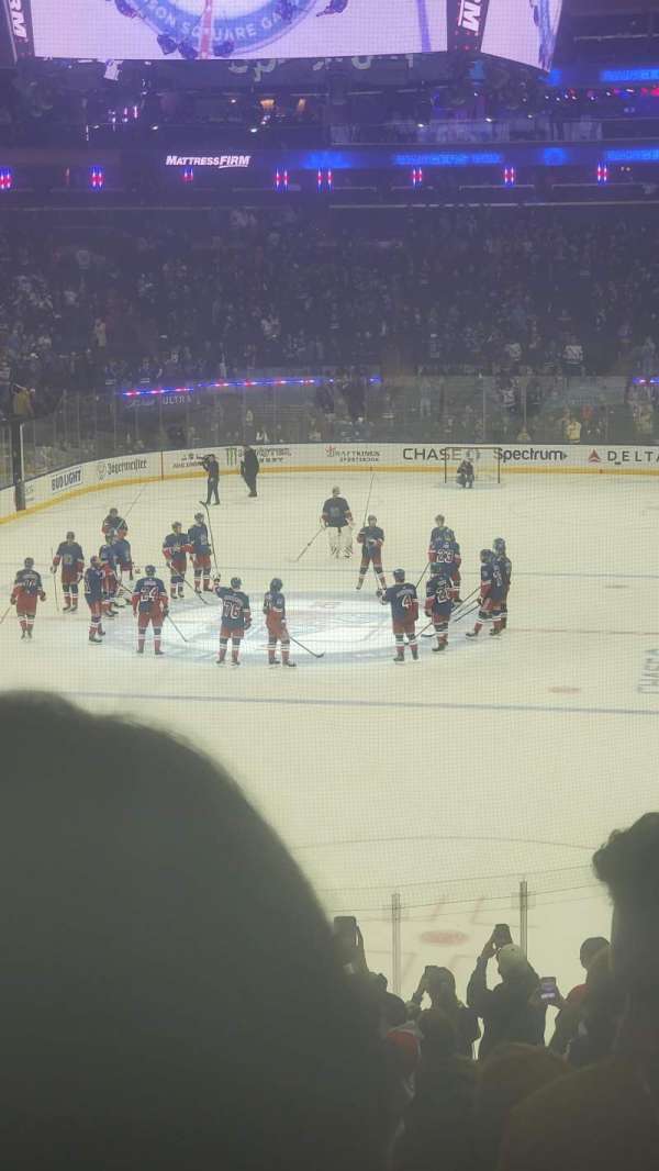 Madison Square Garden, section: 113, row: 20, seat: 5