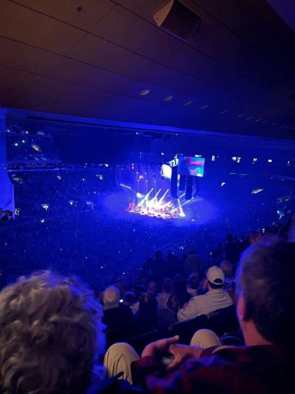 Madison Square Garden, section: 208, row: 13, seat: 2