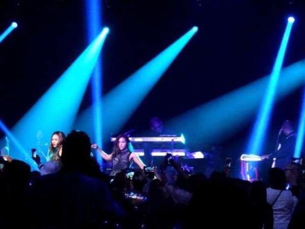 Hard Rock Cincinnati Event Center, section: 103, row: Q, seat: 1