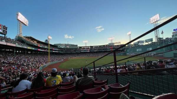 Fenway Park, section: Right Field Box 87, row: uu, seat: 3