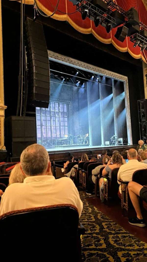 Citizens Bank Opera House, section: LORCLV, row: H, seat: 33
