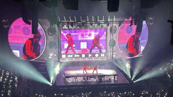 Oakland Arena, section: 209, row: 16, seat: 20