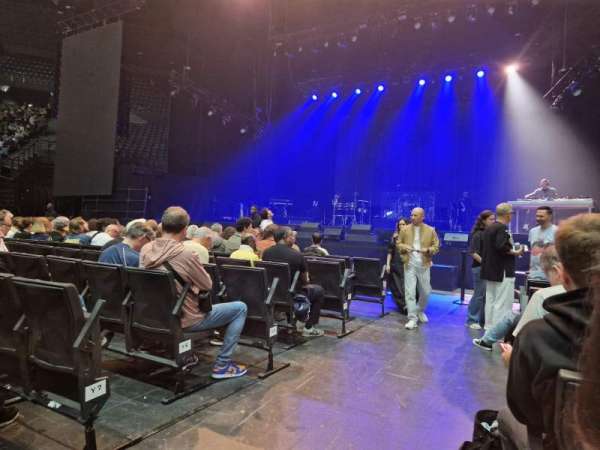 Accor Arena, section: Orchestre Z, row: 9, seat: 1